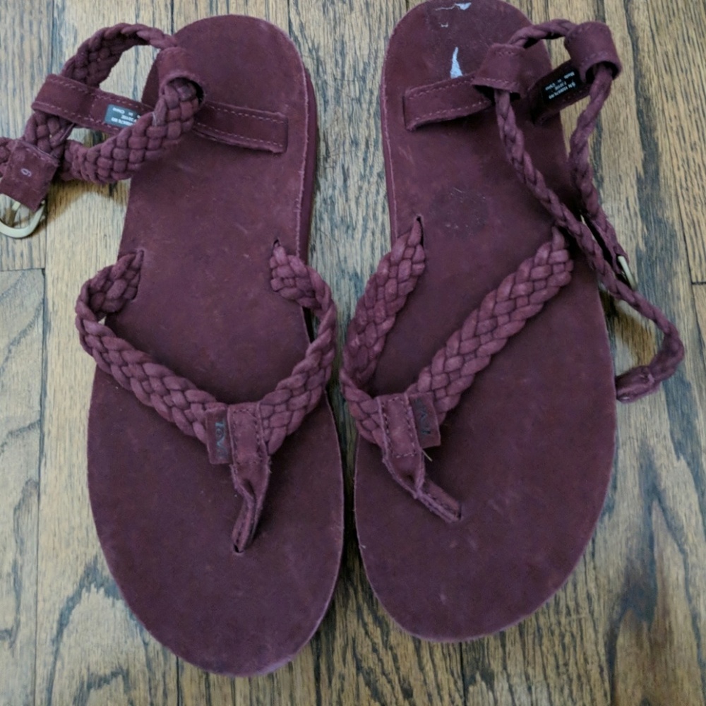 Maroon Leather Thong Tevas